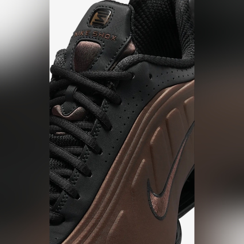 Nike Women's Shox R4 Running Shoe in Dark Brown and Black NEW! - Picture 3 of 6